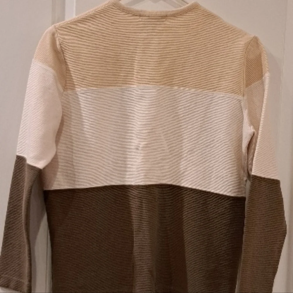 Great Northwest Clothing Company Striped top  CreamTan Brown size S